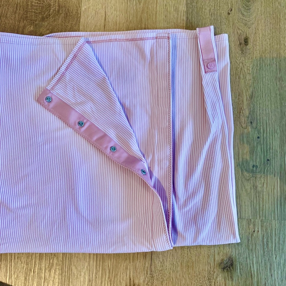 Lululemon Vinyasa Scarf Lavender Striped  EUC